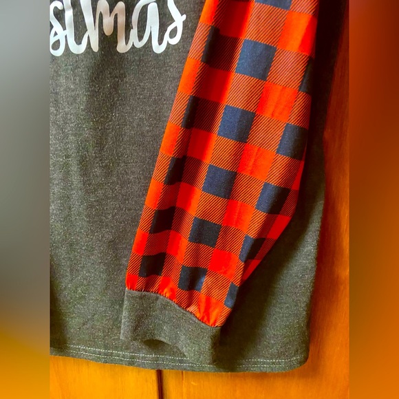 POTO size Large “Merry Christmas” Tee - Picture 4 of 6